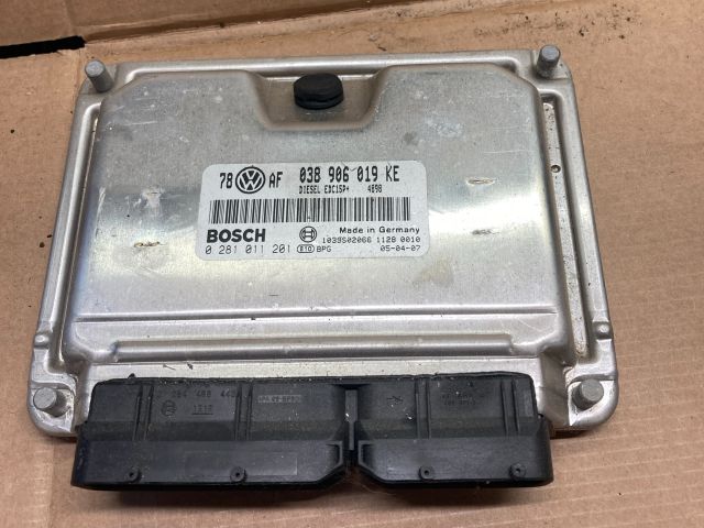 bontott VW PASSAT B5 Motorvezérlő