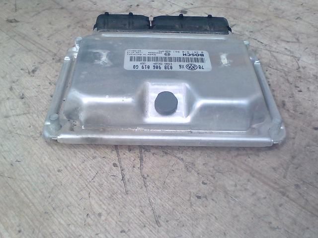 bontott VW PASSAT B5 Motorvezérlő