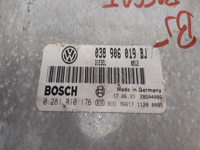 bontott VW PASSAT B5 Motorvezérlő