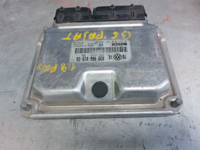 bontott VW PASSAT B5 Motorvezérlő