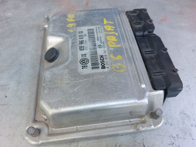 bontott VW PASSAT B5 Motorvezérlő