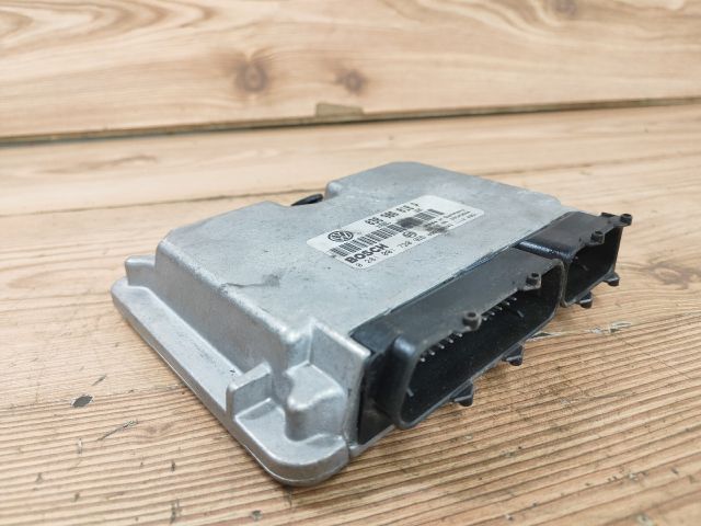 bontott VW PASSAT B5 Motorvezérlő