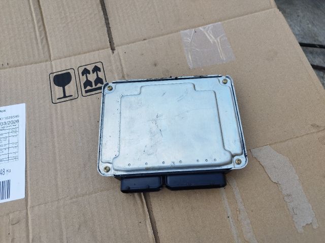 bontott VW PASSAT B5 Motorvezérlő