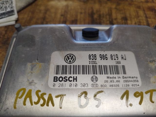 bontott VW PASSAT B5 Motorvezérlő