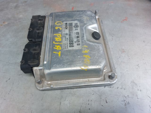 bontott VW PASSAT B5 Motorvezérlő