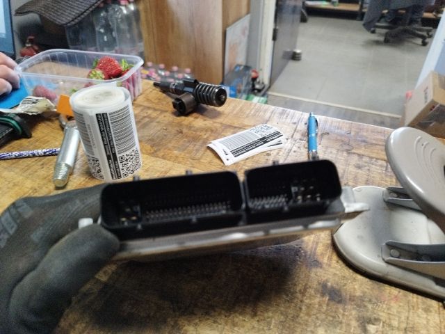 bontott VW PASSAT B5 Motorvezérlő