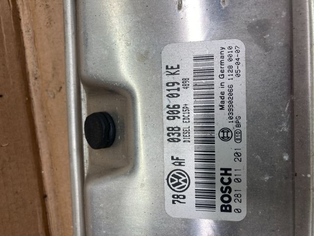 bontott VW PASSAT B5 Motorvezérlő