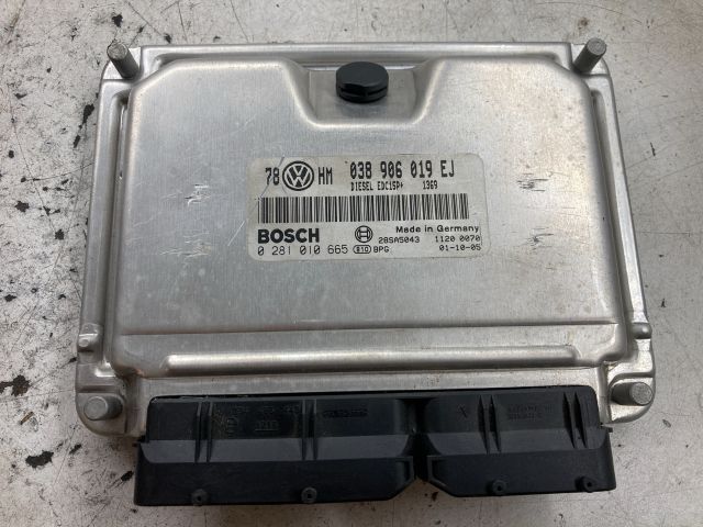 bontott VW PASSAT B5 Motorvezérlő