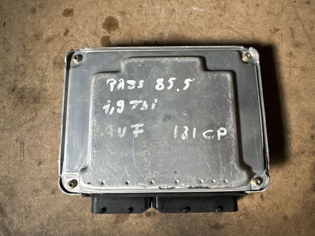 bontott VW PASSAT B5 Motorvezérlő