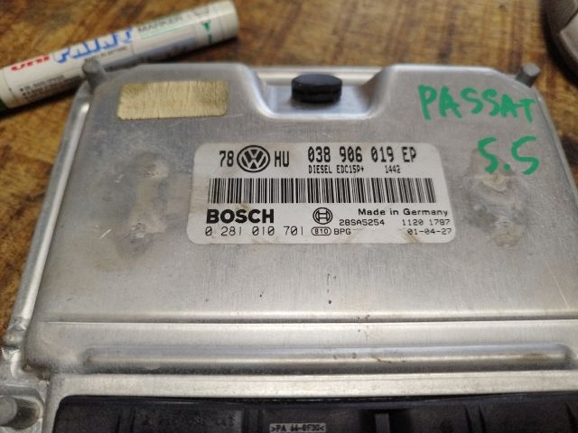 bontott VW PASSAT B5 Motorvezérlő