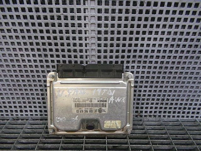 bontott VW PASSAT B5 Motorvezérlő