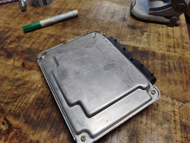 bontott VW PASSAT B5 Motorvezérlő