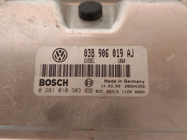 bontott VW PASSAT B5 Motorvezérlő