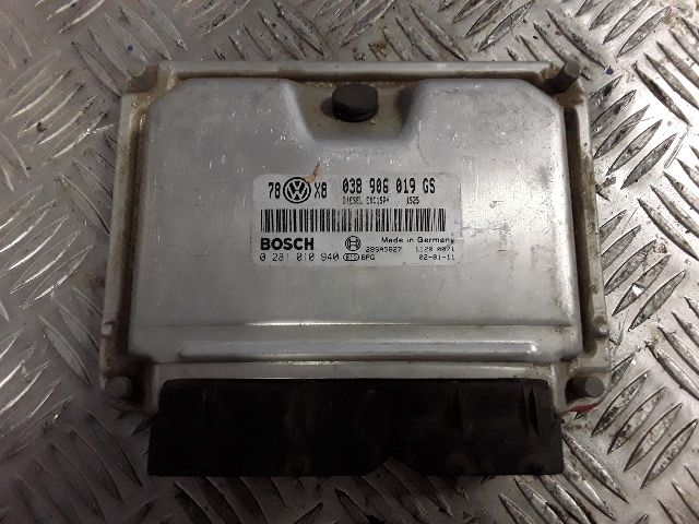 bontott VW PASSAT B5 Motorvezérlő