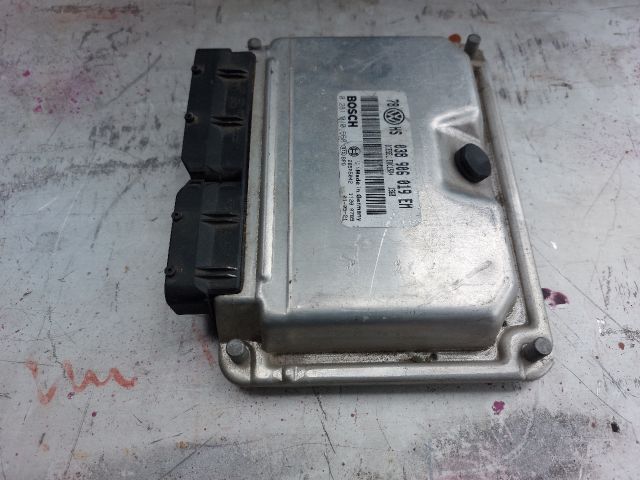 bontott VW PASSAT B5 Motorvezérlő