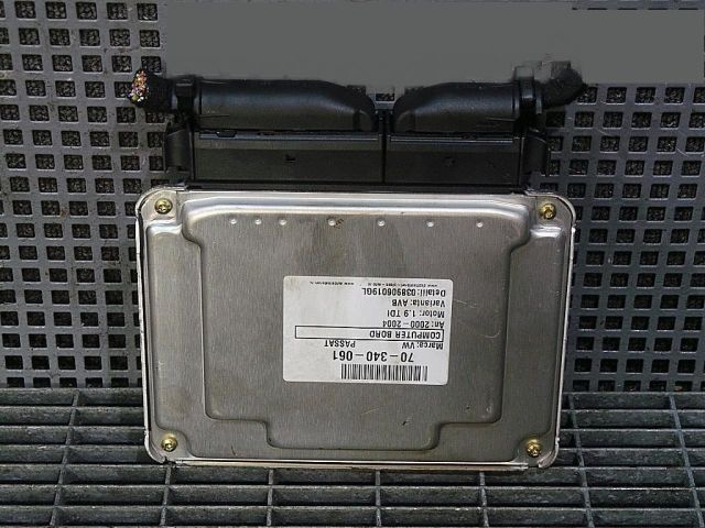 bontott VW PASSAT B5 Motorvezérlő