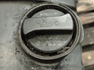 bontott VW PASSAT B5 Olajbeöntő Sapka