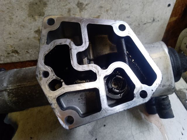 bontott VW PASSAT B5 Olajszűrő Ház