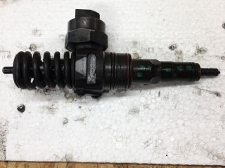 bontott VW PASSAT B5 Porlasztó (1 db)