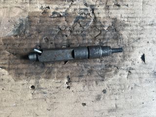 bontott VW PASSAT B5 Porlasztó (1 db)