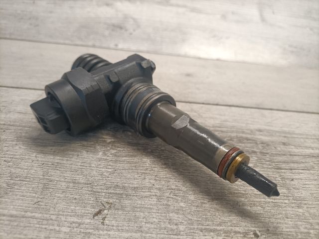 bontott VW PASSAT B5 Porlasztó (1 db)