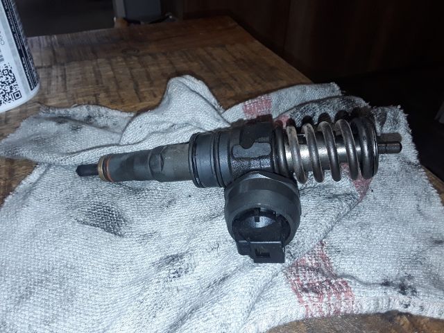 bontott VW PASSAT B5 Porlasztó (1 db)