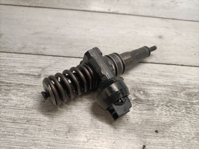 bontott VW PASSAT B5 Porlasztó (1 db)