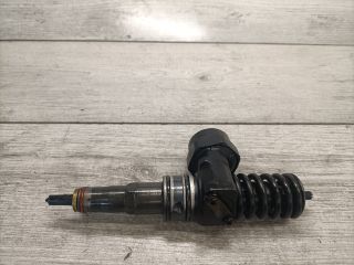 bontott VW PASSAT B5 Porlasztó (1 db)