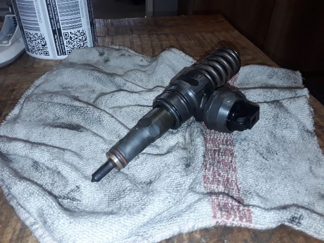 bontott VW PASSAT B5 Porlasztó (1 db)