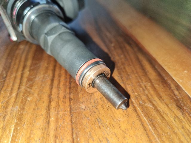 bontott VW PASSAT B5 Porlasztó (1 db)