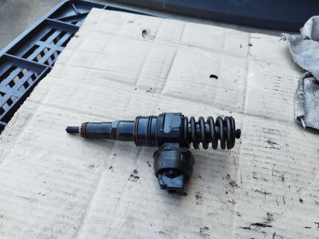 bontott VW PASSAT B5 Porlasztó (1 db)