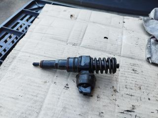 bontott VW PASSAT B5 Porlasztó (1 db)