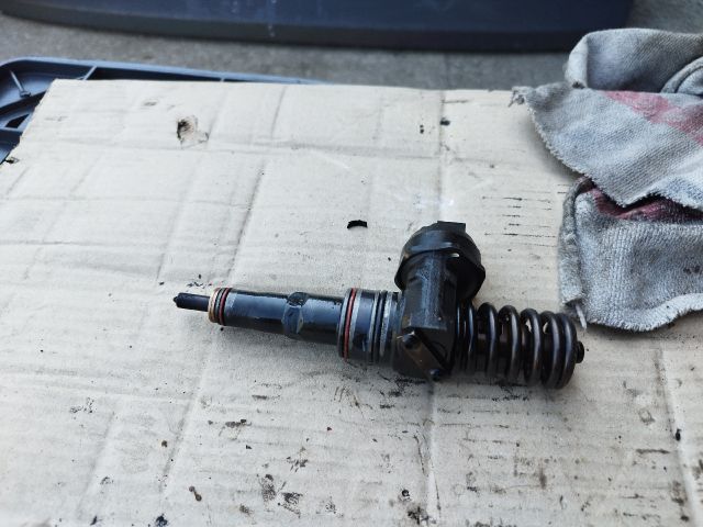 bontott VW PASSAT B5 Porlasztó (1 db)