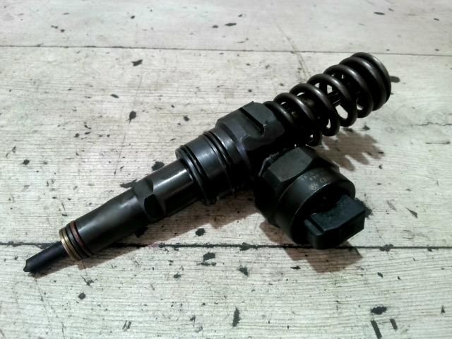 bontott VW PASSAT B5 Porlasztó (1 db)