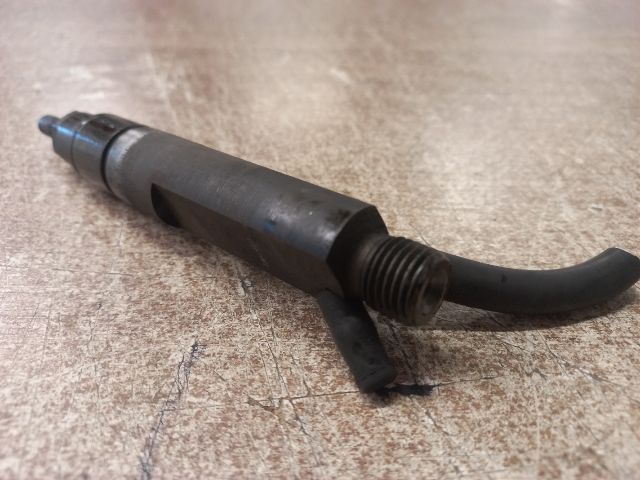 bontott VW PASSAT B5 Porlasztó (1 db)