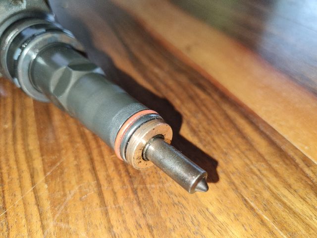 bontott VW PASSAT B5 Porlasztó (1 db)