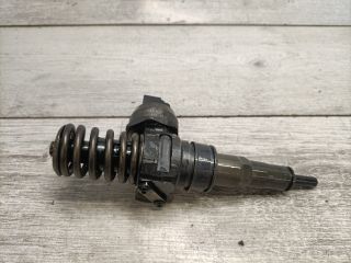 bontott VW PASSAT B5 Porlasztó (1 db)