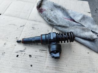 bontott VW PASSAT B5 Porlasztó (1 db)