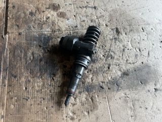 bontott VW PASSAT B5 Porlasztó (1 db)