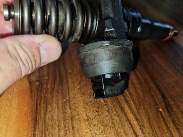 bontott VW PASSAT B5 Porlasztó (1 db)