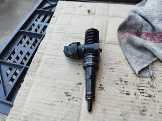 bontott VW PASSAT B5 Porlasztó (1 db)