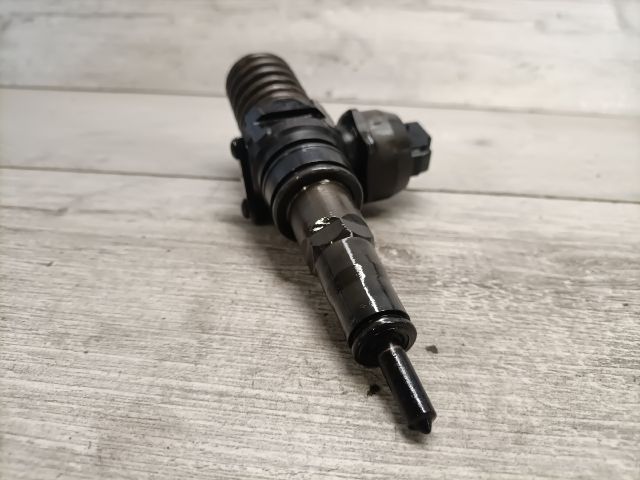 bontott VW PASSAT B5 Porlasztó (1 db)