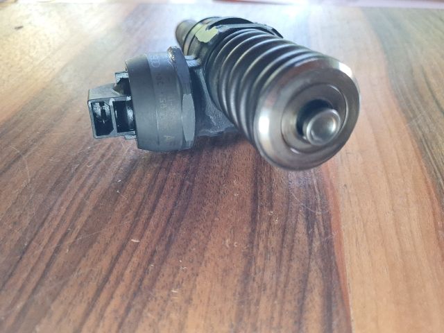 bontott VW PASSAT B5 Porlasztó (1 db)