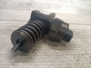 bontott VW PASSAT B5 Porlasztó (1 db)