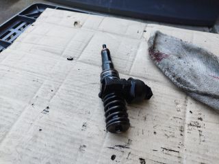 bontott VW PASSAT B5 Porlasztó (1 db)