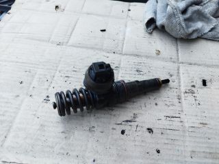 bontott VW PASSAT B5 Porlasztó (1 db)