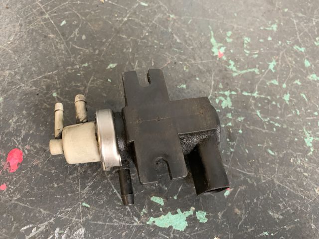 bontott VW PASSAT B5 Turbó Vákum Szelep