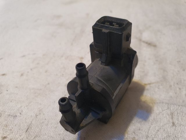 bontott VW PASSAT B5 Turbó Vákum Szelep