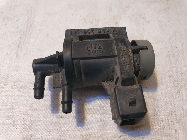 bontott VW PASSAT B5 Turbó Vákum Szelep