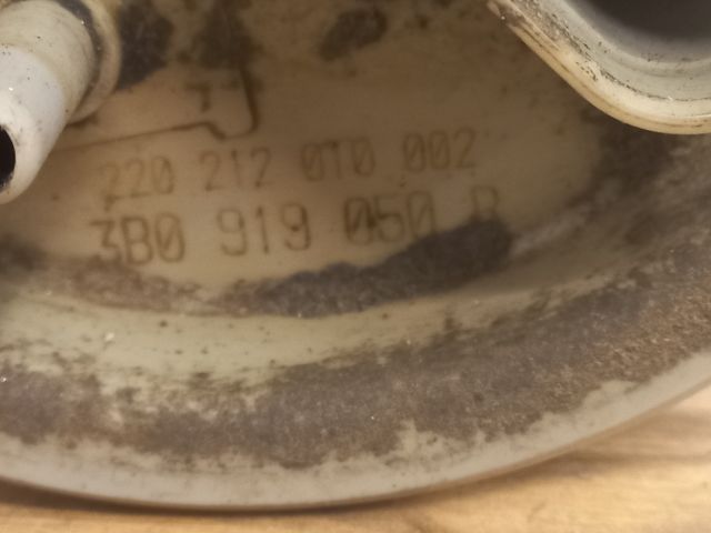 bontott VW PASSAT B5 Üzemanyag Szivattyú